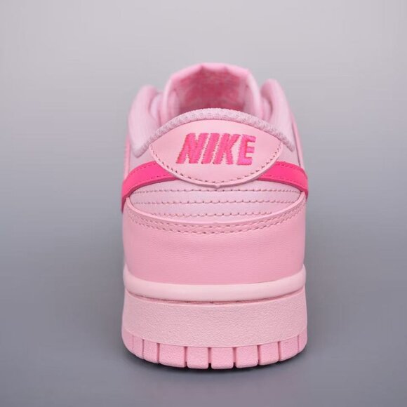 Nike dunk low Triple pink Women's - Picture 5 of 9